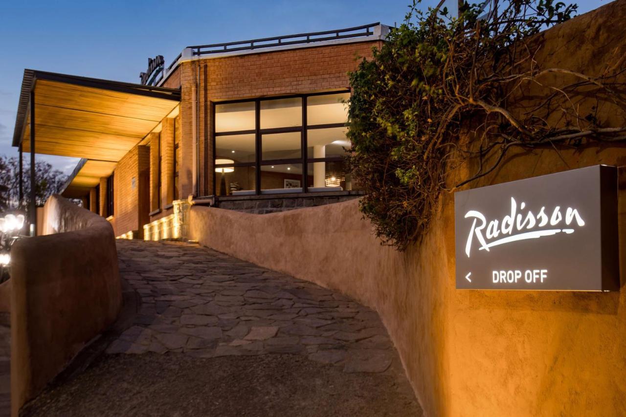 Radisson Hotel Tamboho Waterfront 안타나나리보 외부 사진
